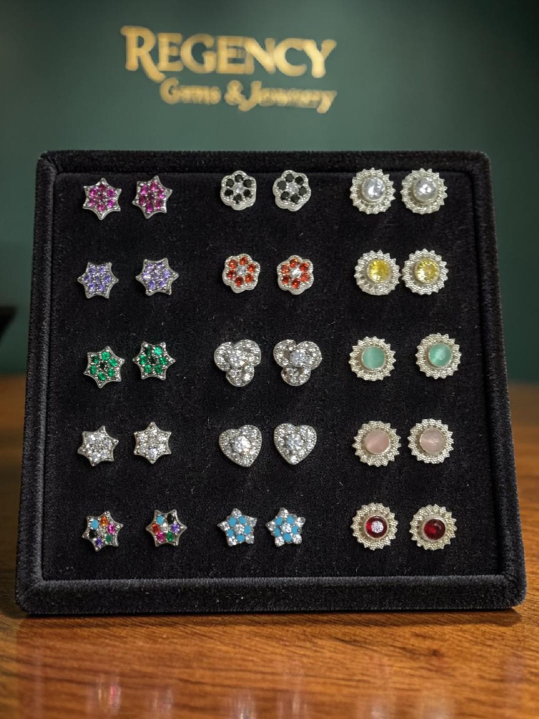 Regency Aurora Box