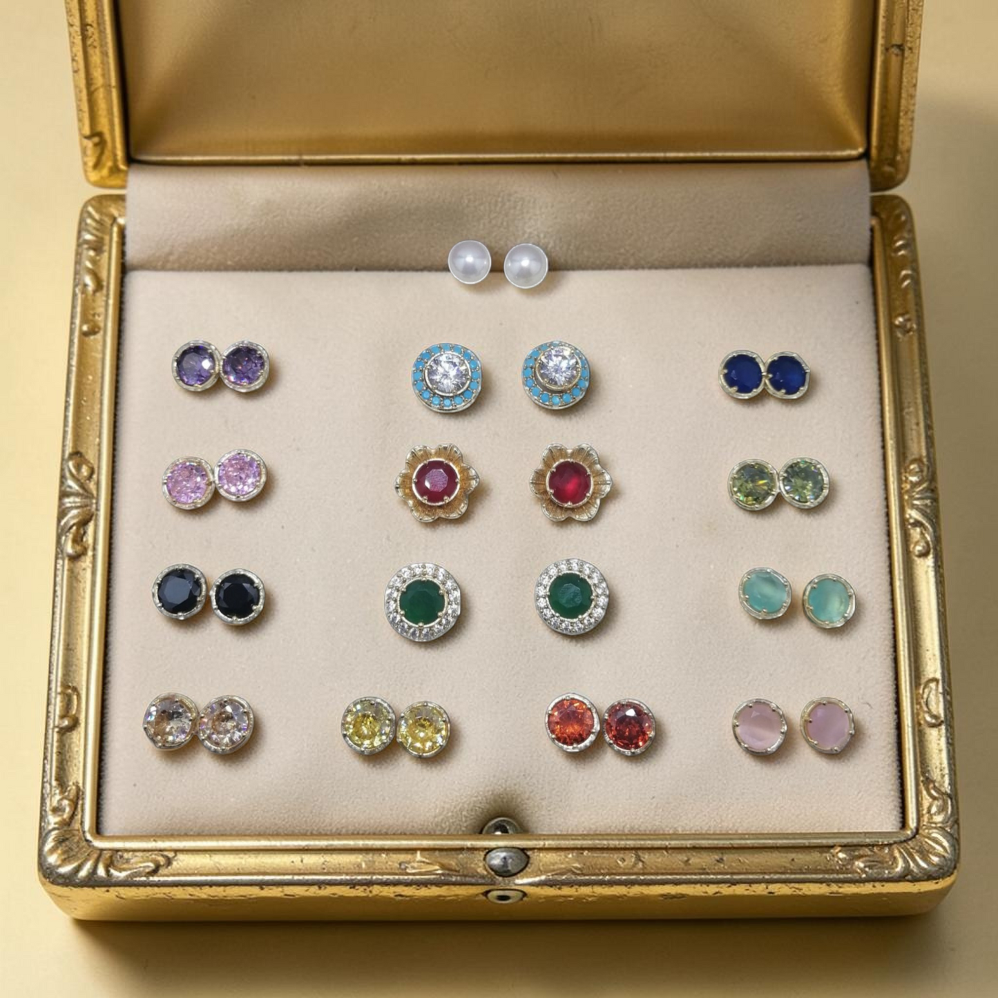 Regency Chroma Box
